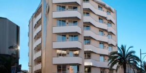   Stay in the Heart of Lloret de Mar  The Xaine Sun apartments can be found in the heart of Lloret, just 220 yards from the beach. Modern and colorful, they make an ideal base in this town.