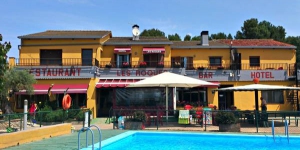  This family-run hotel offers a seasonal outdoor pool and bright rooms with free Wi-Fi, flat-screen LCD TV and a coffee maker. Figueres and the Costa Brava are just 20 km away.