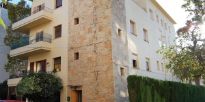  Aquarius is a self-catering accommodation located in Tossa de Mar. WiFi access is available.