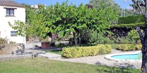  Three bedrooms holiday home, with comfortable furnishings. Equipped with fireplace, kitchen and garden.