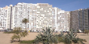  Apartment Karina 17A Empuriabrava is 1-room apartment 28 m2 on 17th floor with lift. It is located in the district of Muga, in the centre of Empuriabrava, 100 m from the sea, directly by the beach.