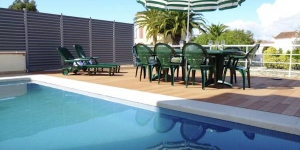  Located in Empuriabrava, Villa Norfeu 44 B offers an outdoor pool. The property is 1.