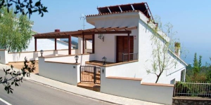  Located in Blanes, Villa Blanes 2 offers an outdoor pool. There is a full kitchen with a dishwasher and a microwave.