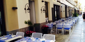  Can Segura Hotel ligt in Sant Feliu de Guíxols, op 100 meter van het strand. Dit kleine hotel dat door een familie wordt beheerd heeft een restaurant met een terras waar traditionele zelfgemaakte visgerechten worden geserveerd.