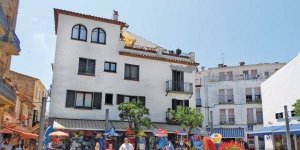  Apartment Tossa de Mar *LIX * is a self-catering accommodation located in Tossa de Mar. FreeWiFi access is available.
