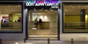   Verblijf in het hart van Lloret de Mar  Het Don Juan Center bevindt zich in het hart van Lloret de Mar en op slechts 200 meter van het strand. Het heeft een zwembad.