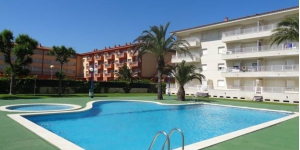  Апартаменты Blaumar расположены в центре Эстартита, в 250 метрах от побережья Коста-Брава. К услугам гостей открытый бассейн и апартаменты с балконом.