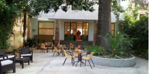  L'Hotel Gesòria Porta Ferrada est un établissement au bon rapport qualité-prix, situé à seulement 250 mètres de la plage de Sant Feliu de Guíxols. Il dispose d'une réception ouverte 24h/24 et d'une connexion Wi-Fi accessible gratuitement dans le hall.