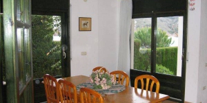  Holiday home Port Del Rei II is located in L'Escala. Free WiFi access is available in this holiday home.