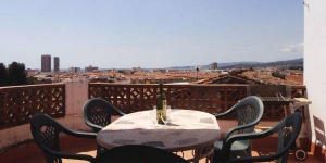 Holiday Home Puigpedró is located in Palamós. The accommodation will provide you with a terrace and a seating area.