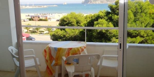  El Bertur Mirasol Apartment està situat a L'Estartit i ofereix piscines comunitàries i un balcó amb vista sobre les illes Medes i el mar. L'apartament és a 5 minuts a peu de la platja i el passeig marítim.