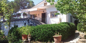  Offering an outdoor pool, Holiday home Lloret de Mar Saturno is located in Lloret de Mar. There is a full kitchen with a microwave and a refrigerator.