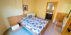  Apartamentos Santa Margarita 3000 features fully equipped apartments with a large furnished terrace. Located in Roses, the beach is just 220 metres from the apartments.