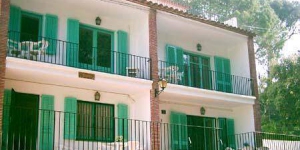  Apartment Geranis is a self-catering accommodation located in Llafranc. Accommodation will provide you with a balcony.