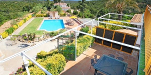  Located in Lloret de Mar, Villa Lloret de Mar 1 offers an outdoor pool. The property is 2.