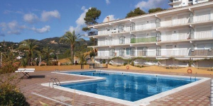  Located in Tossa de Mar, Apartment Cala Llevadó L-544 offers an outdoor pool. The property is 2.
