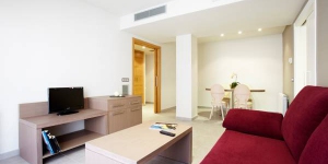  Figueres Apartments are set in the center of Figueres, just a 10-minute walk from the famous Dalí Museum. These stylish, well-equipped apartments have flat-screen TVs with satellite channels.