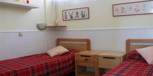  Piso Lloret de Mar is a self-catering accommodation located in Lloret de Mar. The property is 3.