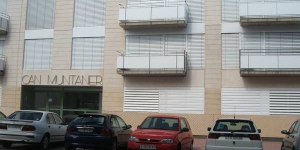  Dit pand is gelegen in het centrum van Palamós Girona en ligt op slechts 200 meter van het strand. De appartementen van Can Muntaner zijn geschikt voor maximaal 4 volwassenen en bieden airconditioning en gratis parkeergelegenheid.